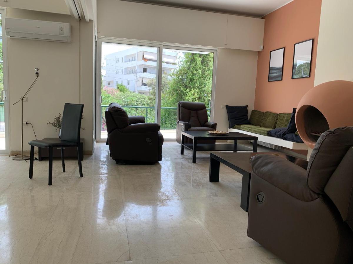 Oasis Exclusive Apartment @ Athenian Riviera Luaran gambar