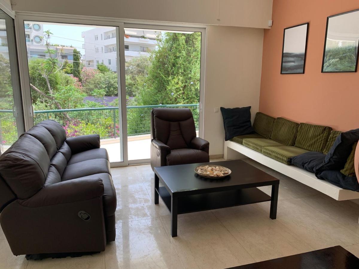Oasis Exclusive Apartment @ Athenian Riviera Luaran gambar